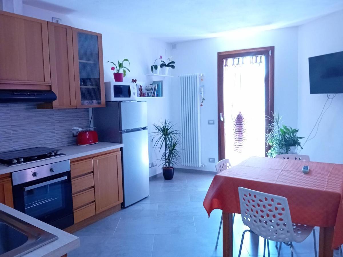 Вилла Casa Di Ariel Carlazzo Экстерьер фото